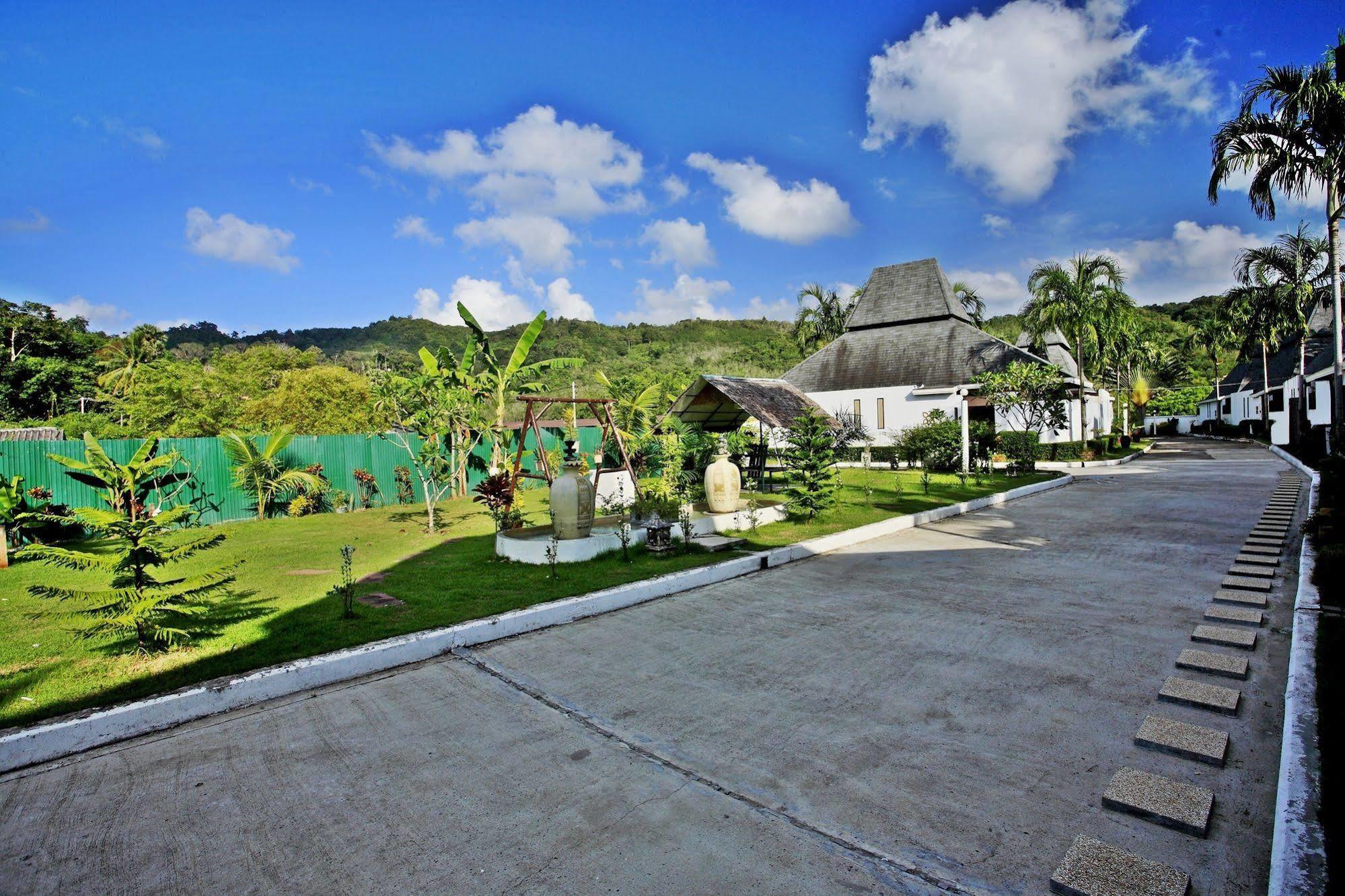 The Kara Pool Villa Nai Yang Beach Екстериор снимка